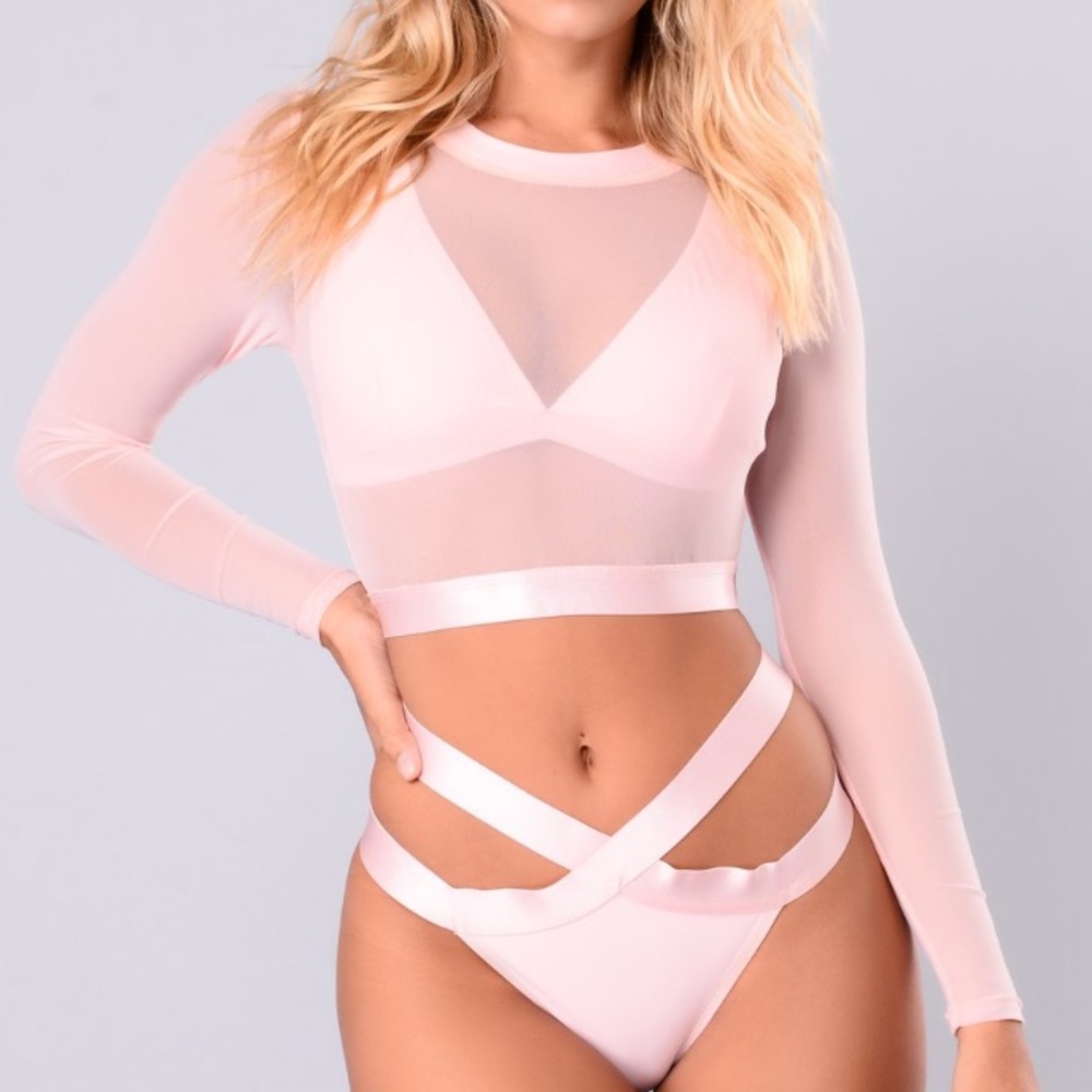 Fashion nova brand new bathing suit!